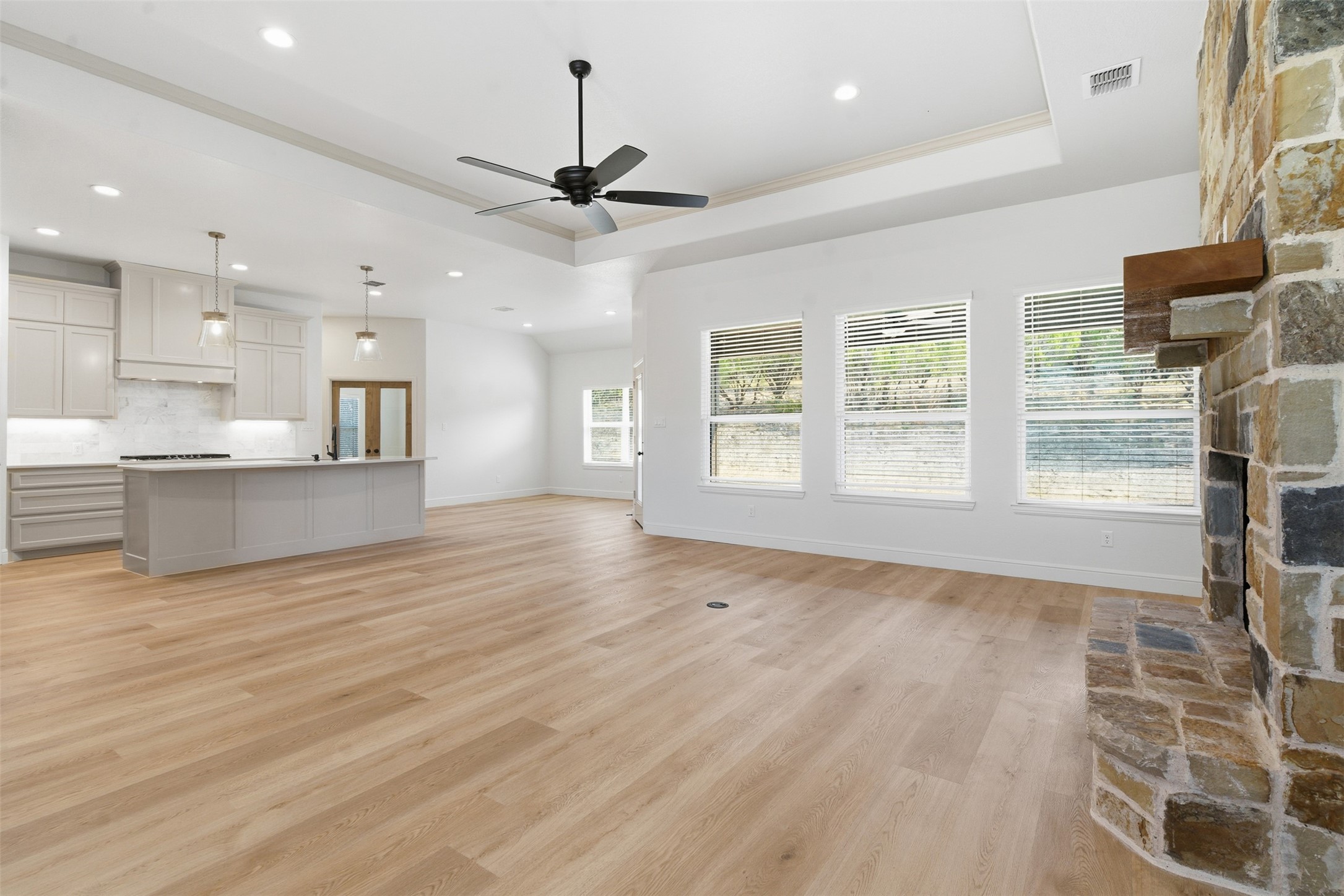 555 Hidden Lake Bluff Dale TX 76433