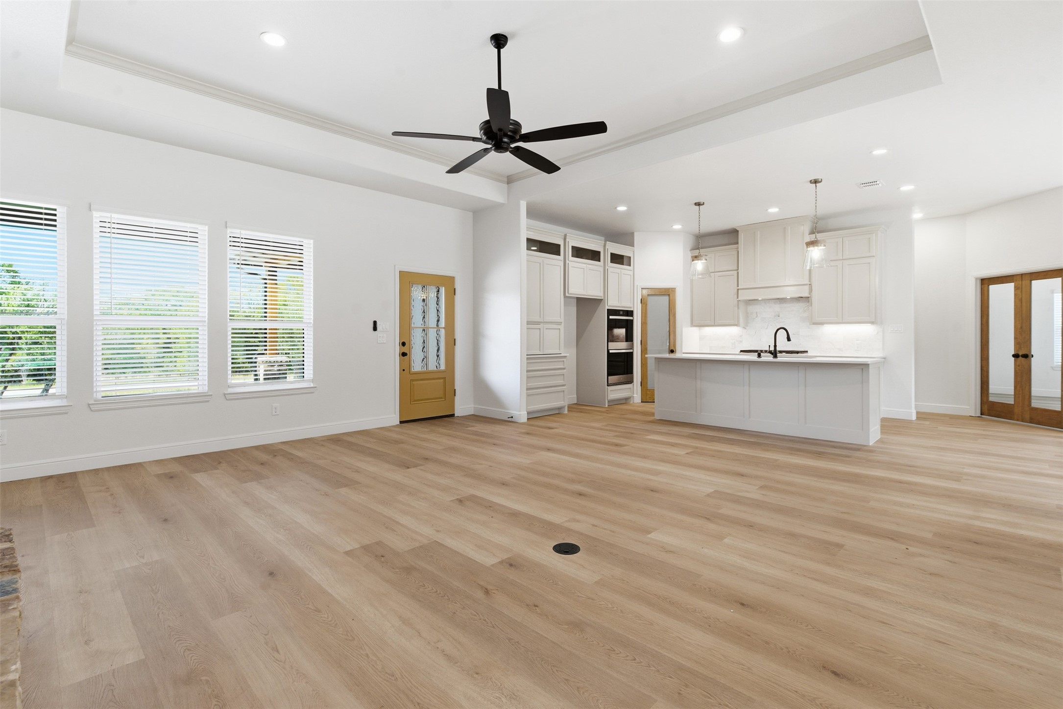 555 Hidden Lake Bluff Dale TX 76433