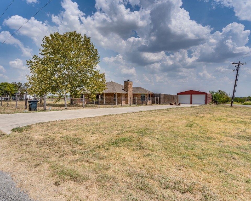 833 Isom Road Ennis TX 75119