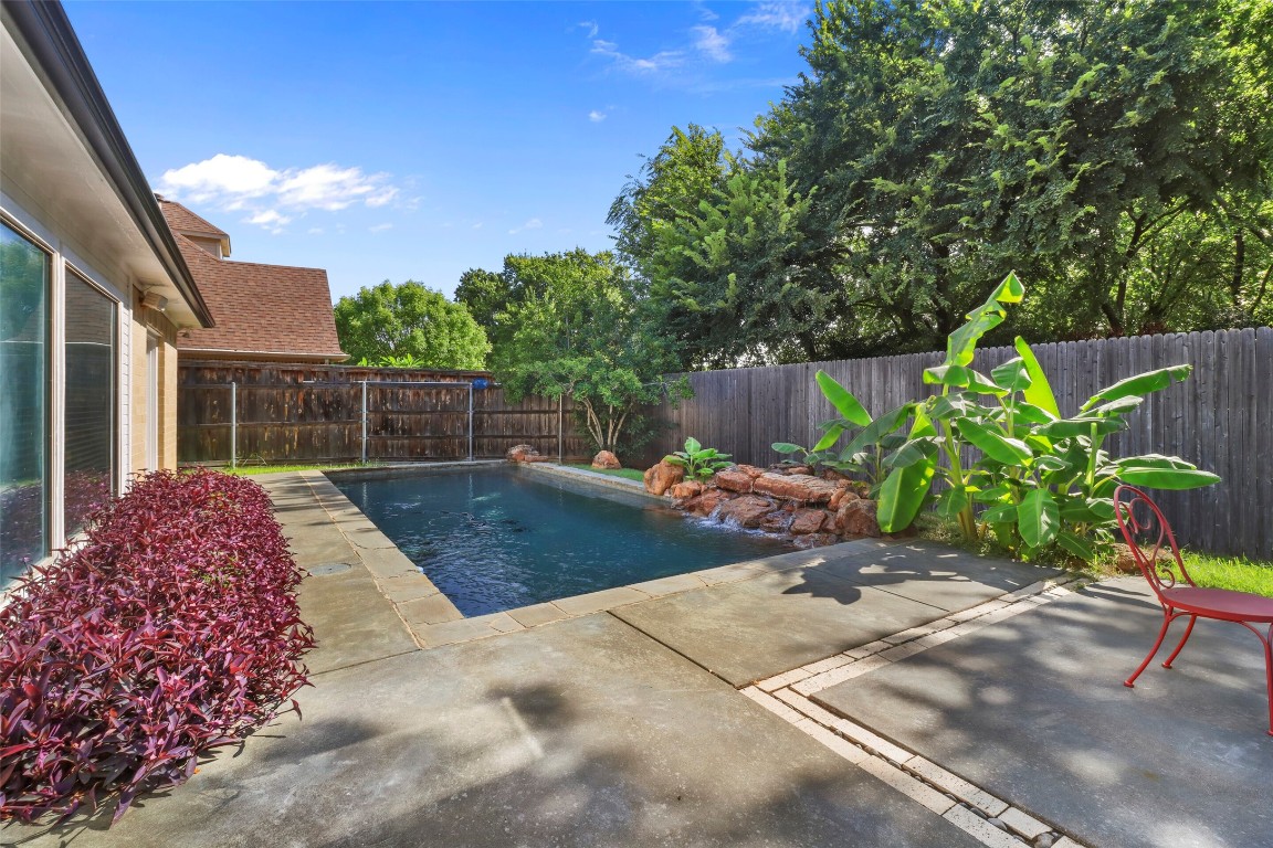 3204 Brazos Drive Hurst TX 76054