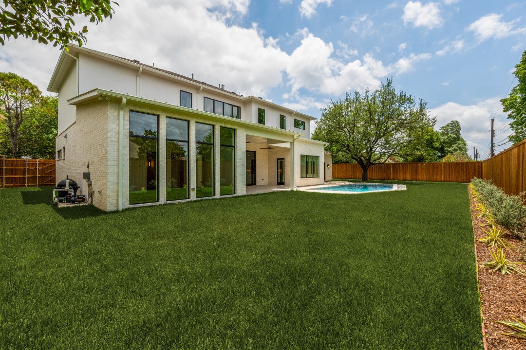 12129 Marbrook Drive Dallas TX 75230