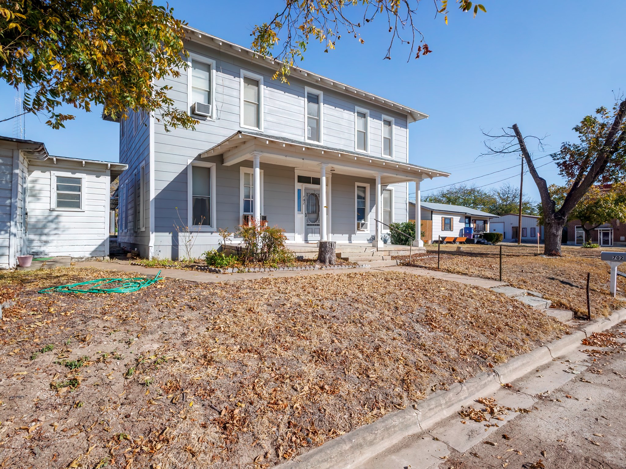 702 Avenue B Santa Anna TX 76878