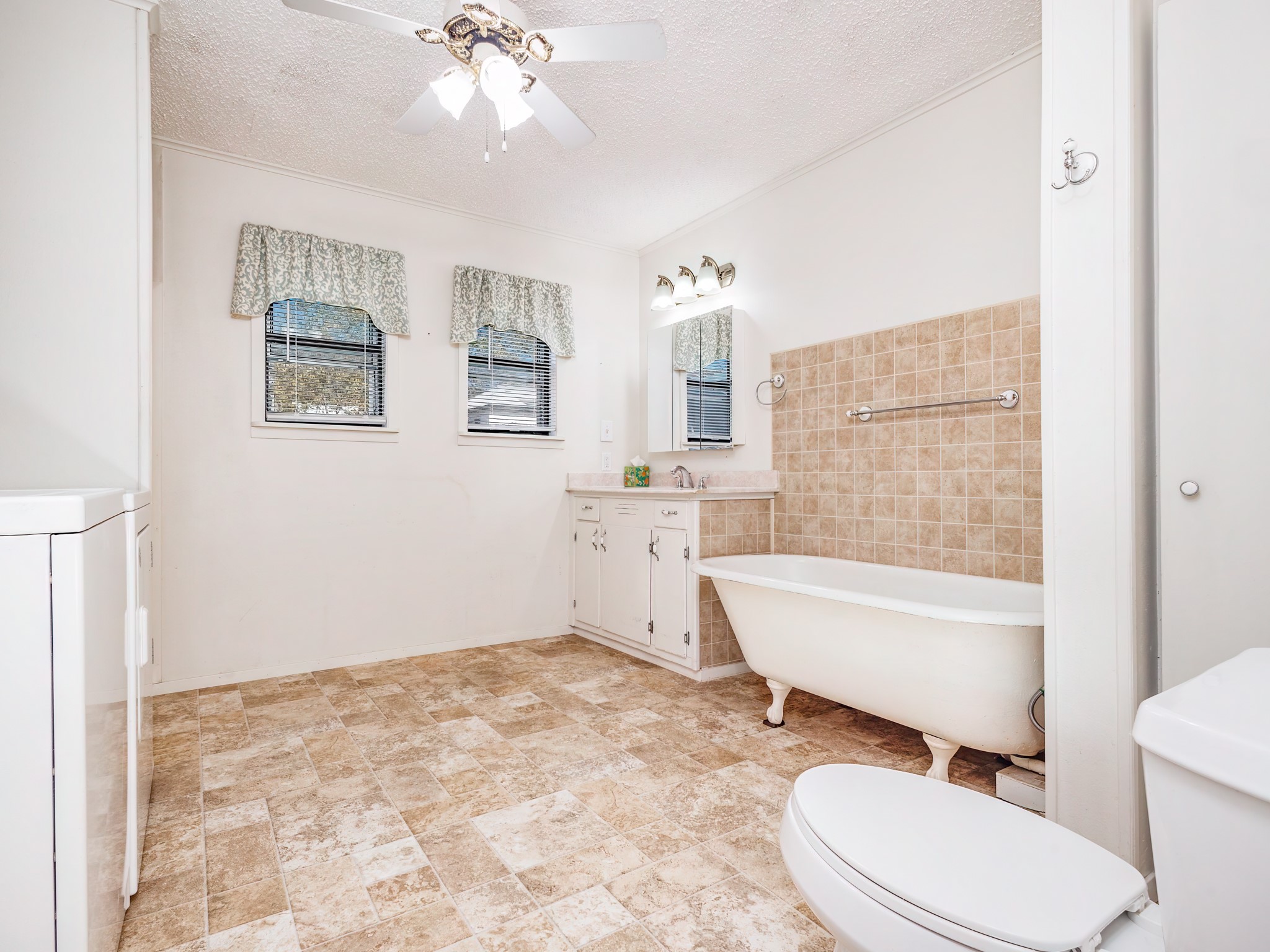 702 Avenue B Santa Anna TX 76878