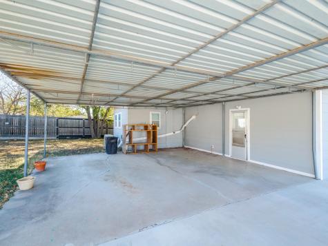 702 Avenue B Santa Anna TX 76878