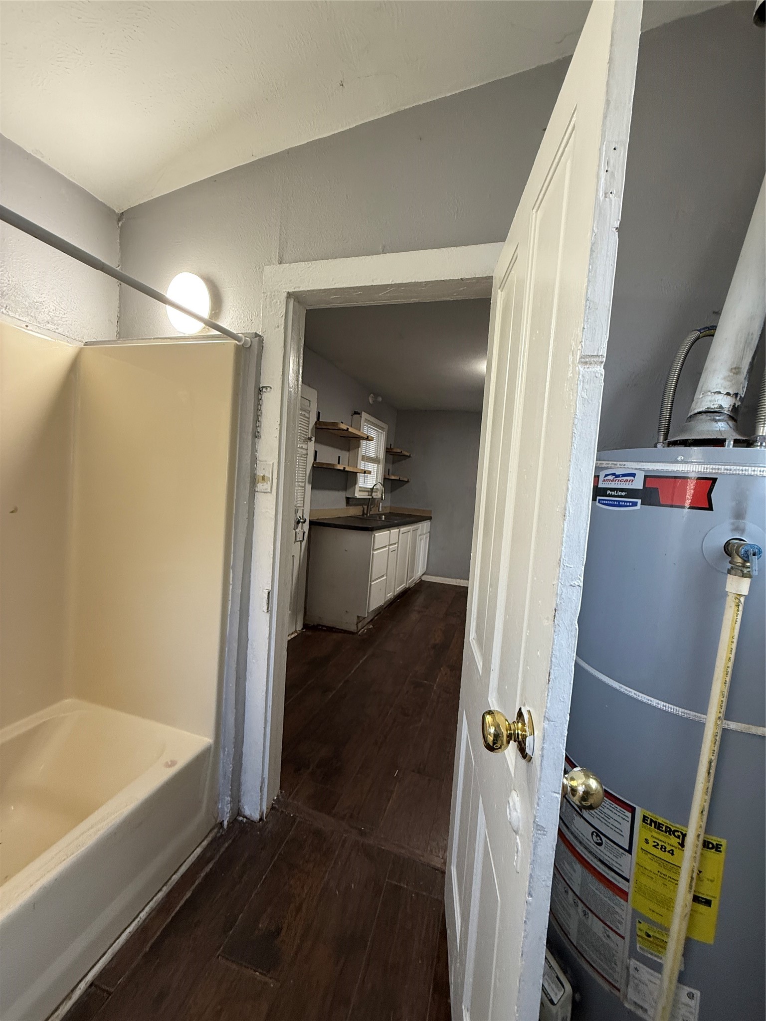 1801 W Bond Street Denison TX 75020