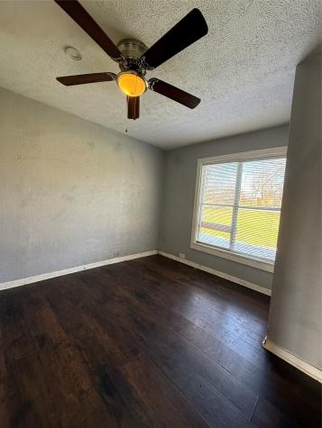 1801 W Bond Street Denison TX 75020