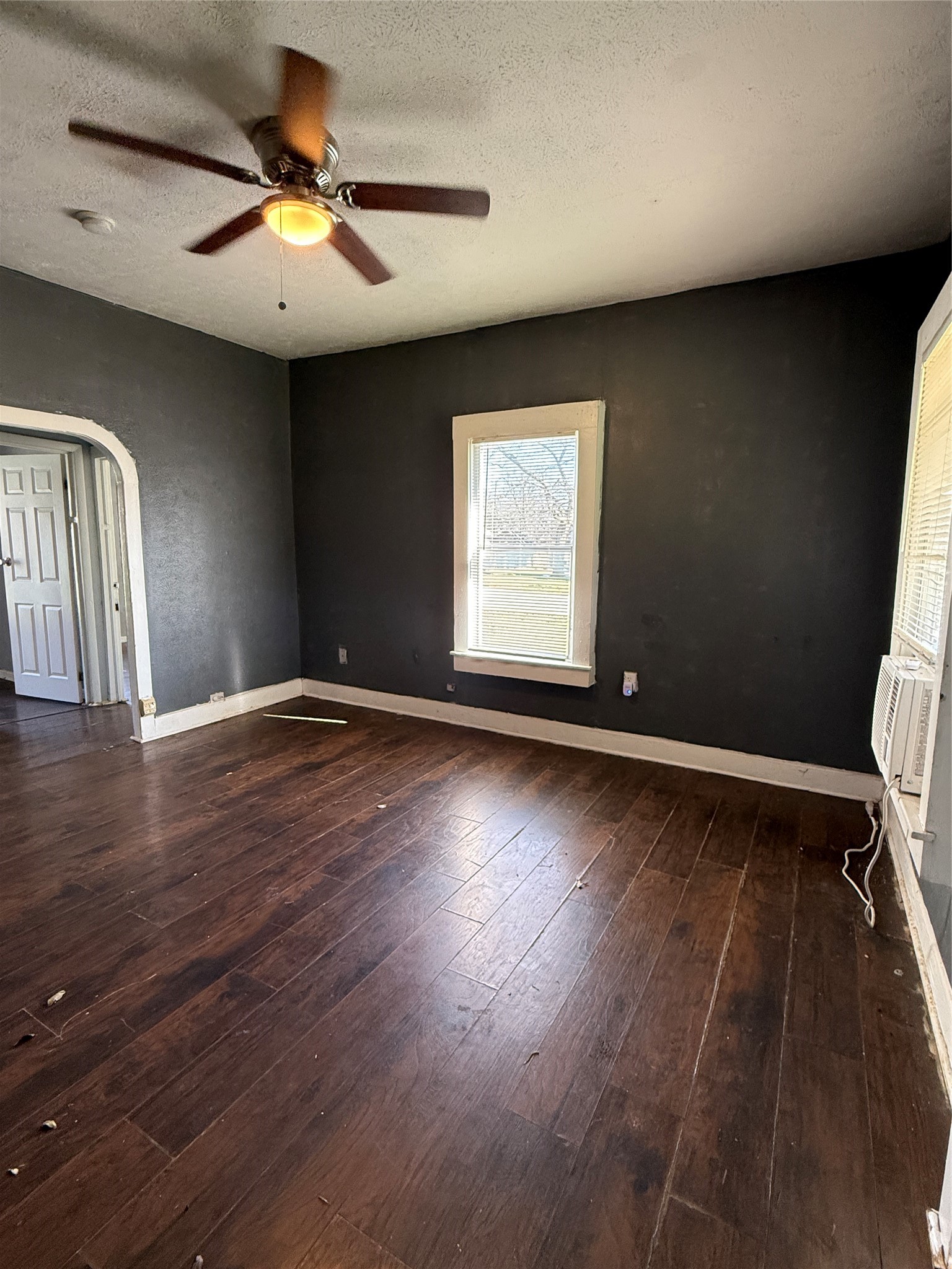 1801 W Bond Street Denison TX 75020