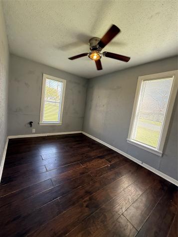 1801 W Bond Street Denison TX 75020