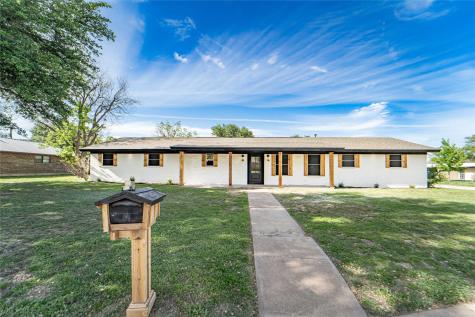1400 Sycamore Street Breckenridge TX 76424