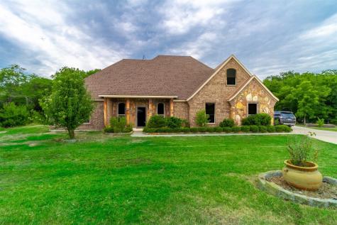 116 Thorobred Court Azle TX 76020