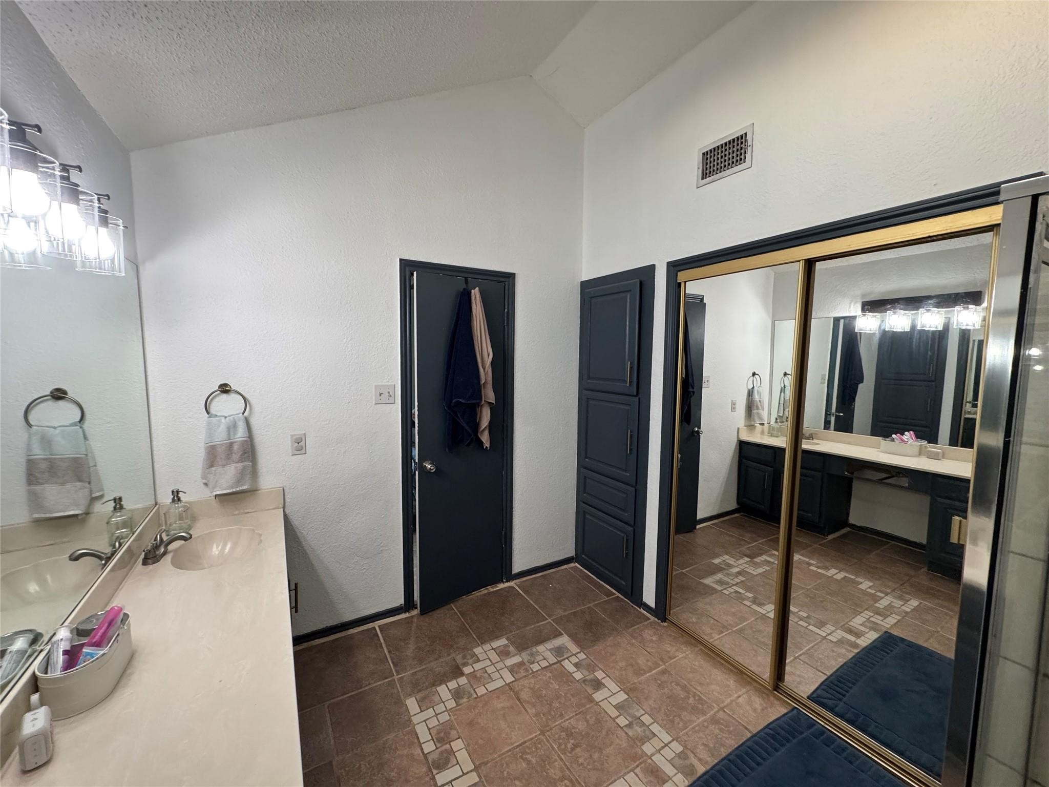 2412 Ridgestone Drive Dallas TX 75287