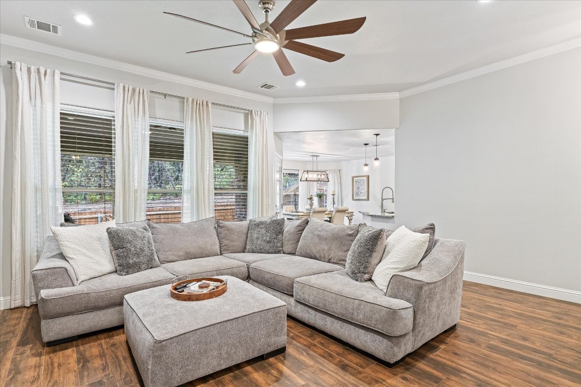 1013 Bandera Trail Granbury TX 76048