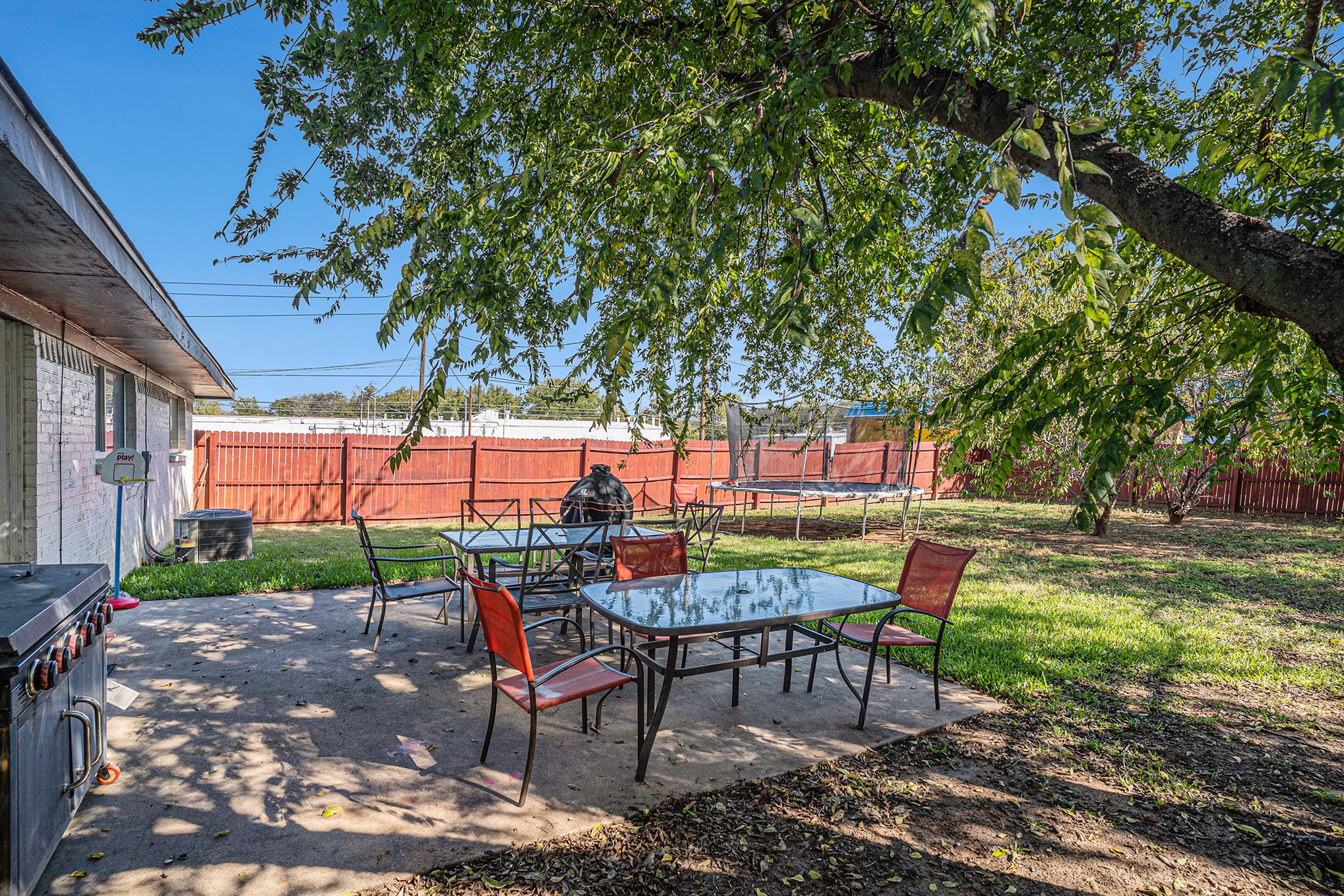 807 Poindexter Avenue Cleburne TX 76033