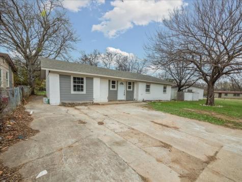 4713 Burton Avenue Fort Worth TX 76105
