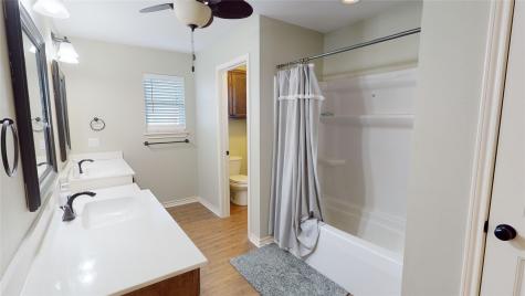 404 Hyde Park Drive Chandler TX 75758