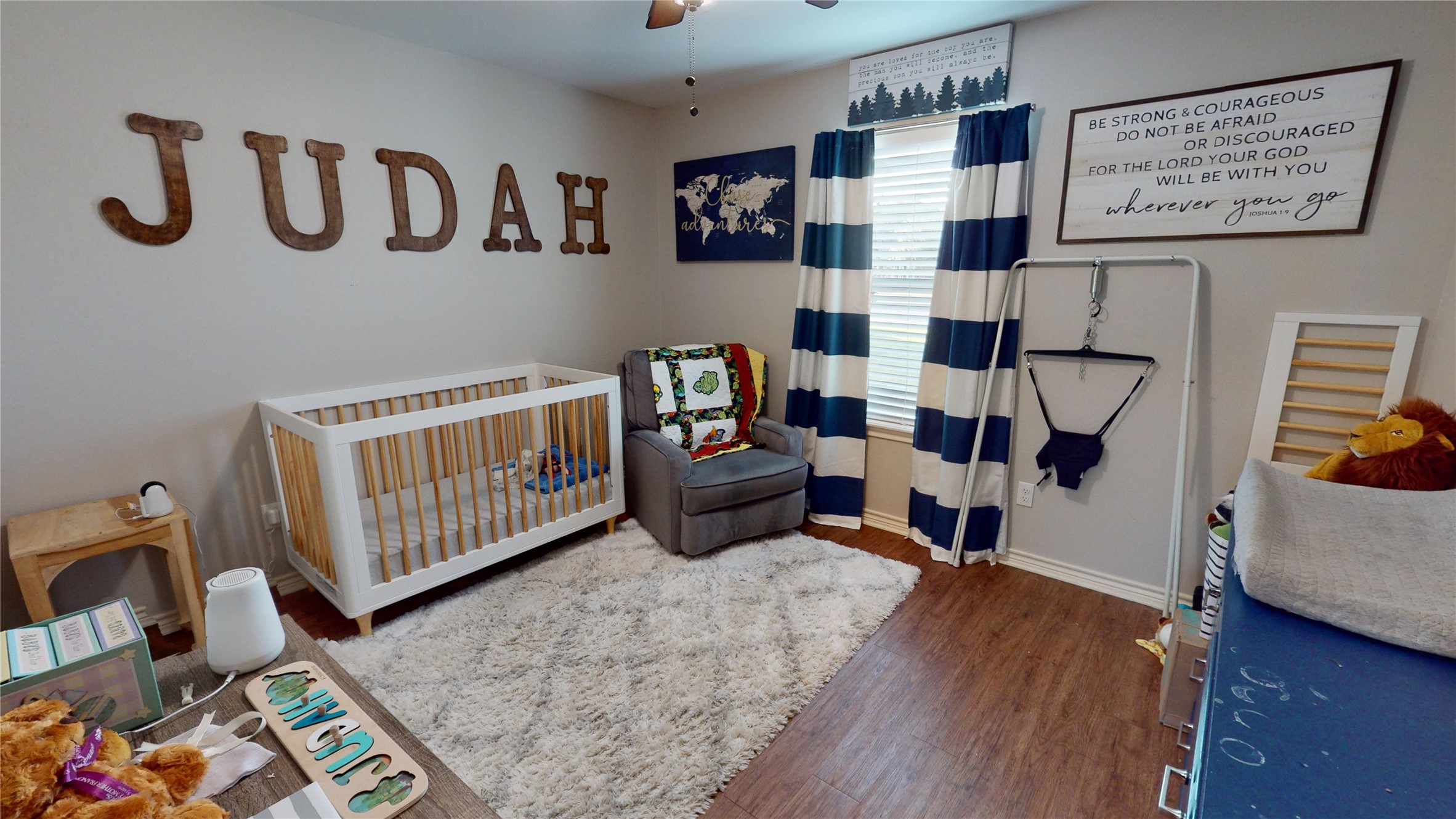 404 Hyde Park Drive Chandler TX 75758