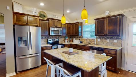 404 Hyde Park Drive Chandler TX 75758