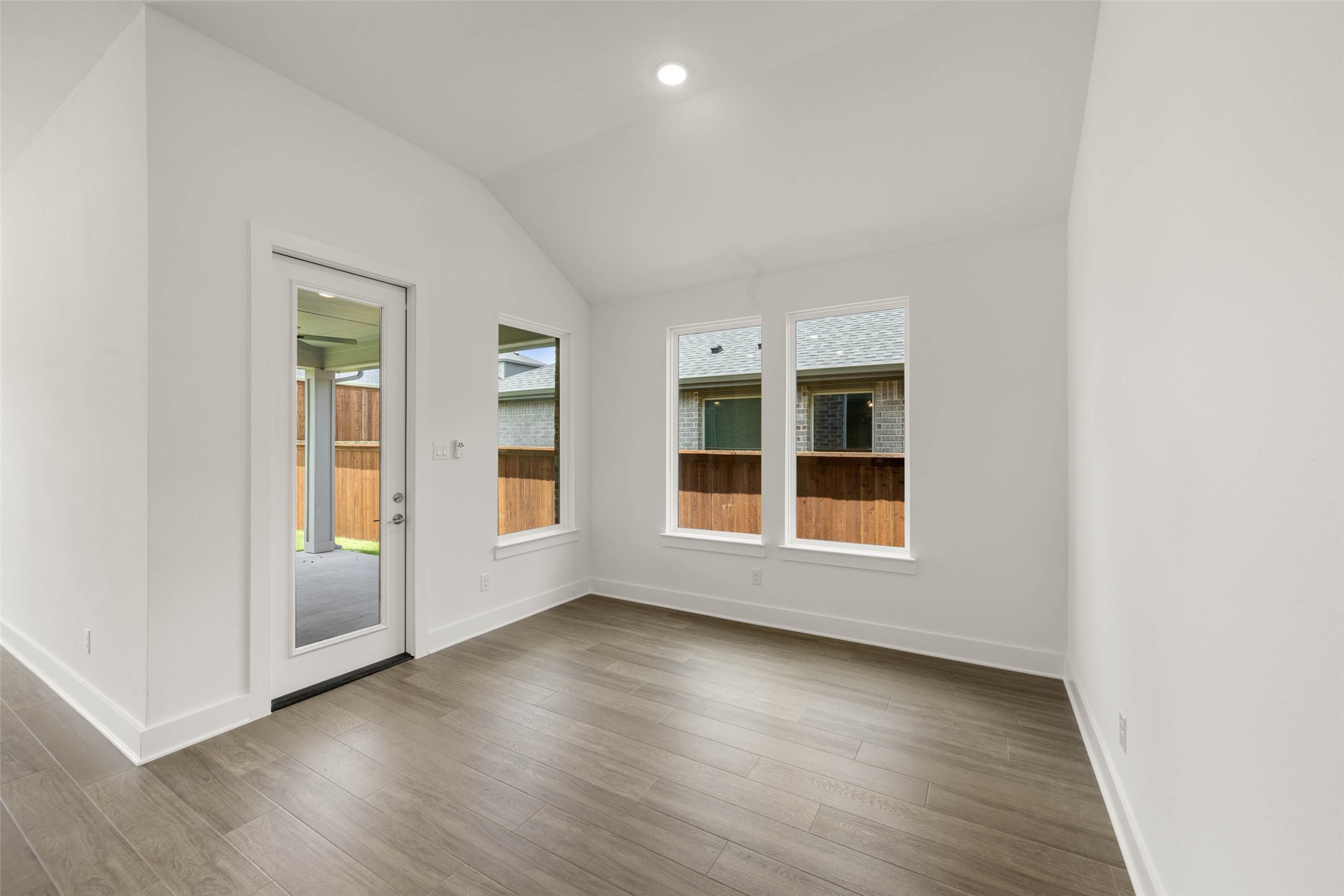 2223 Shady Elm Midlothian TX 76065