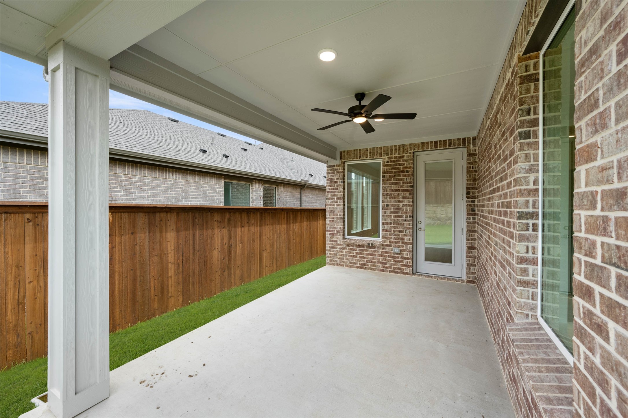 2223 Shady Elm Midlothian TX 76065
