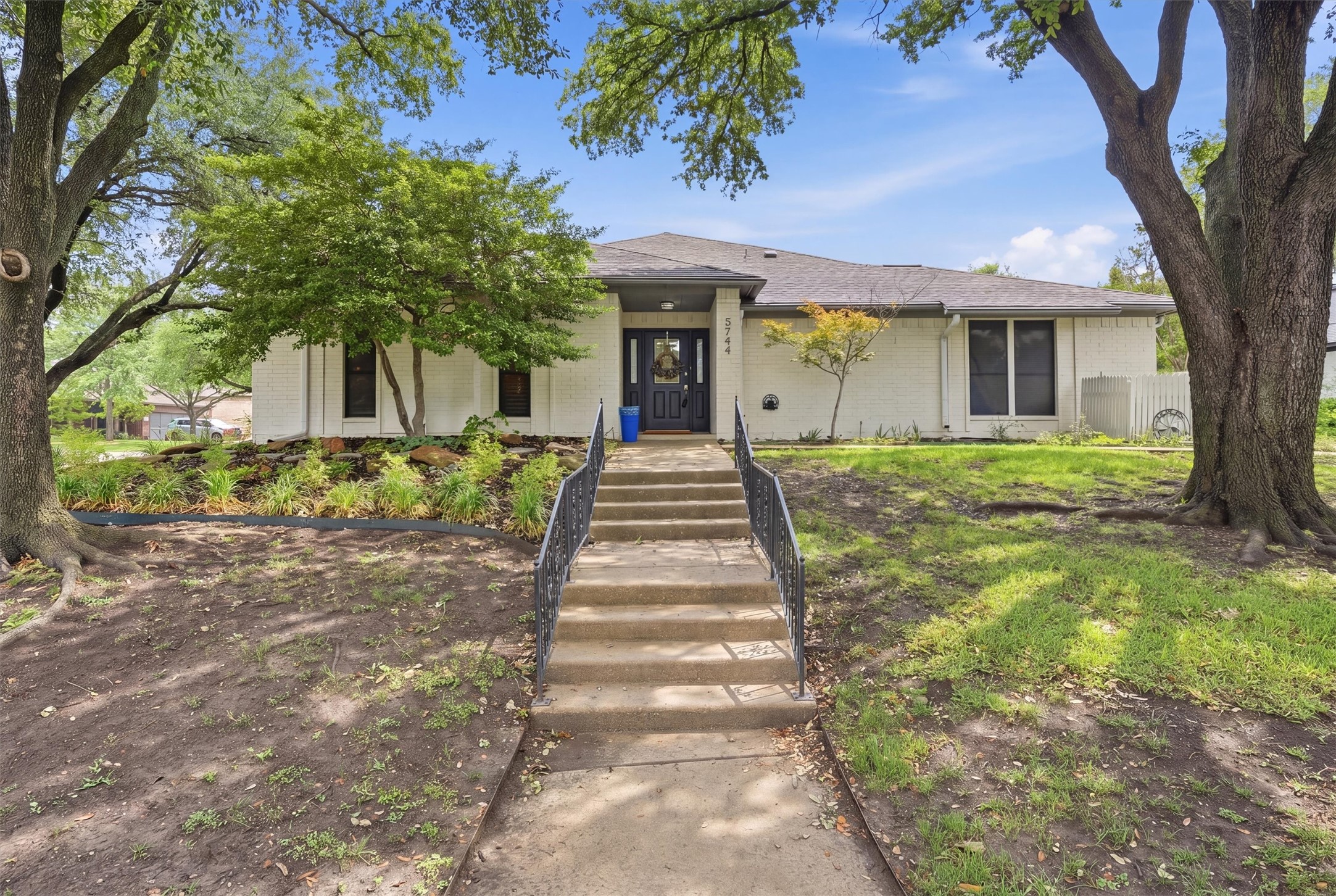 5744 Ledgestone Drive Fort Worth TX 76132