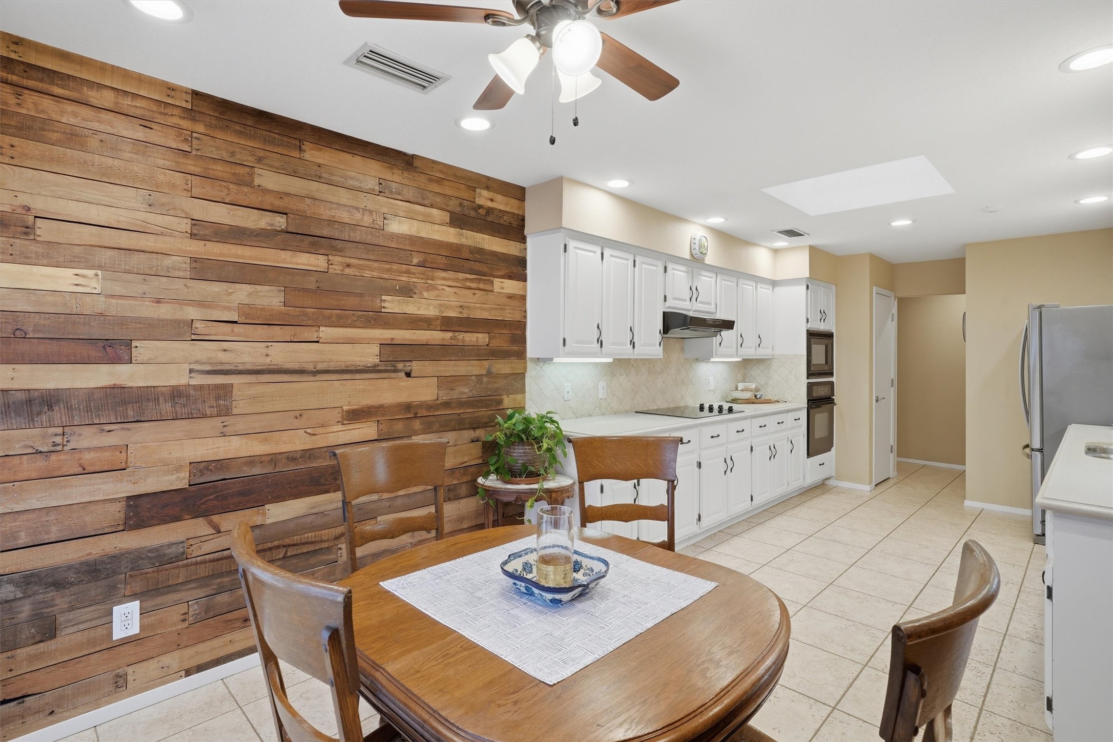 5744 Ledgestone Drive Fort Worth TX 76132