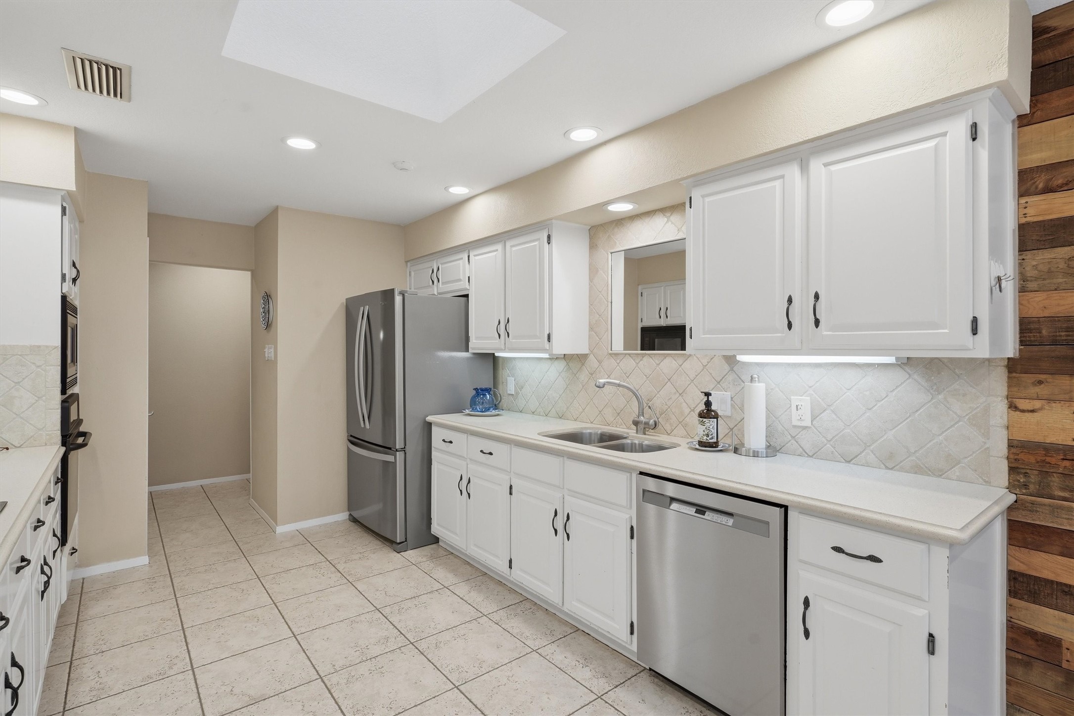 5744 Ledgestone Drive Fort Worth TX 76132