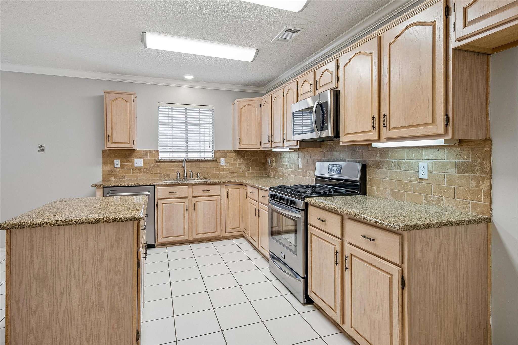 6227 Cupertino Trail Dallas TX 75252