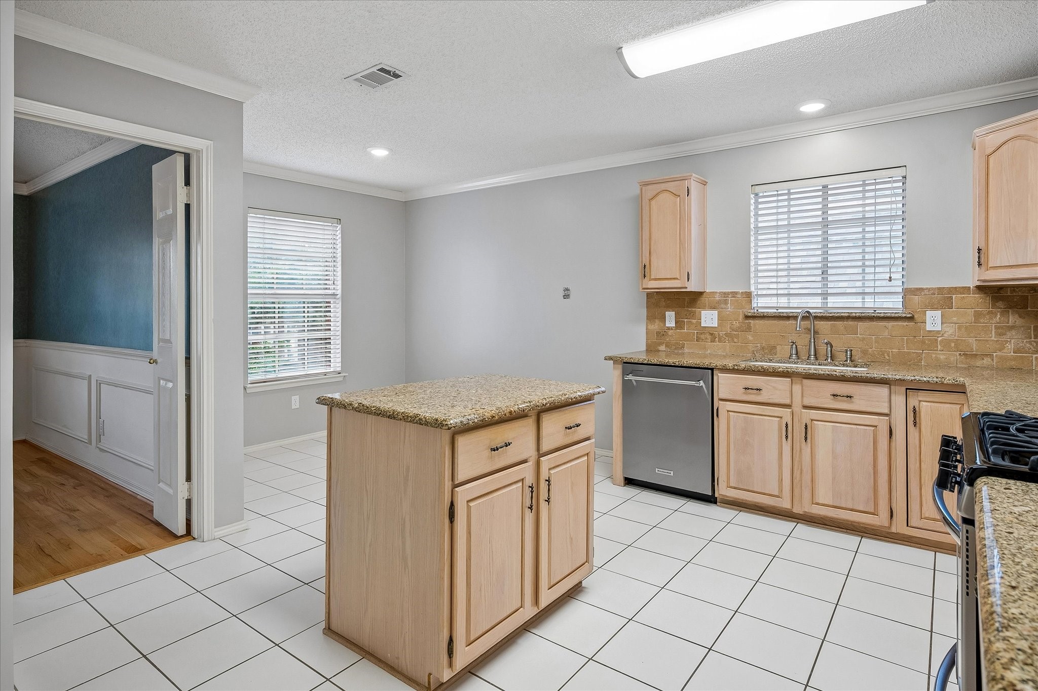 6227 Cupertino Trail Dallas TX 75252
