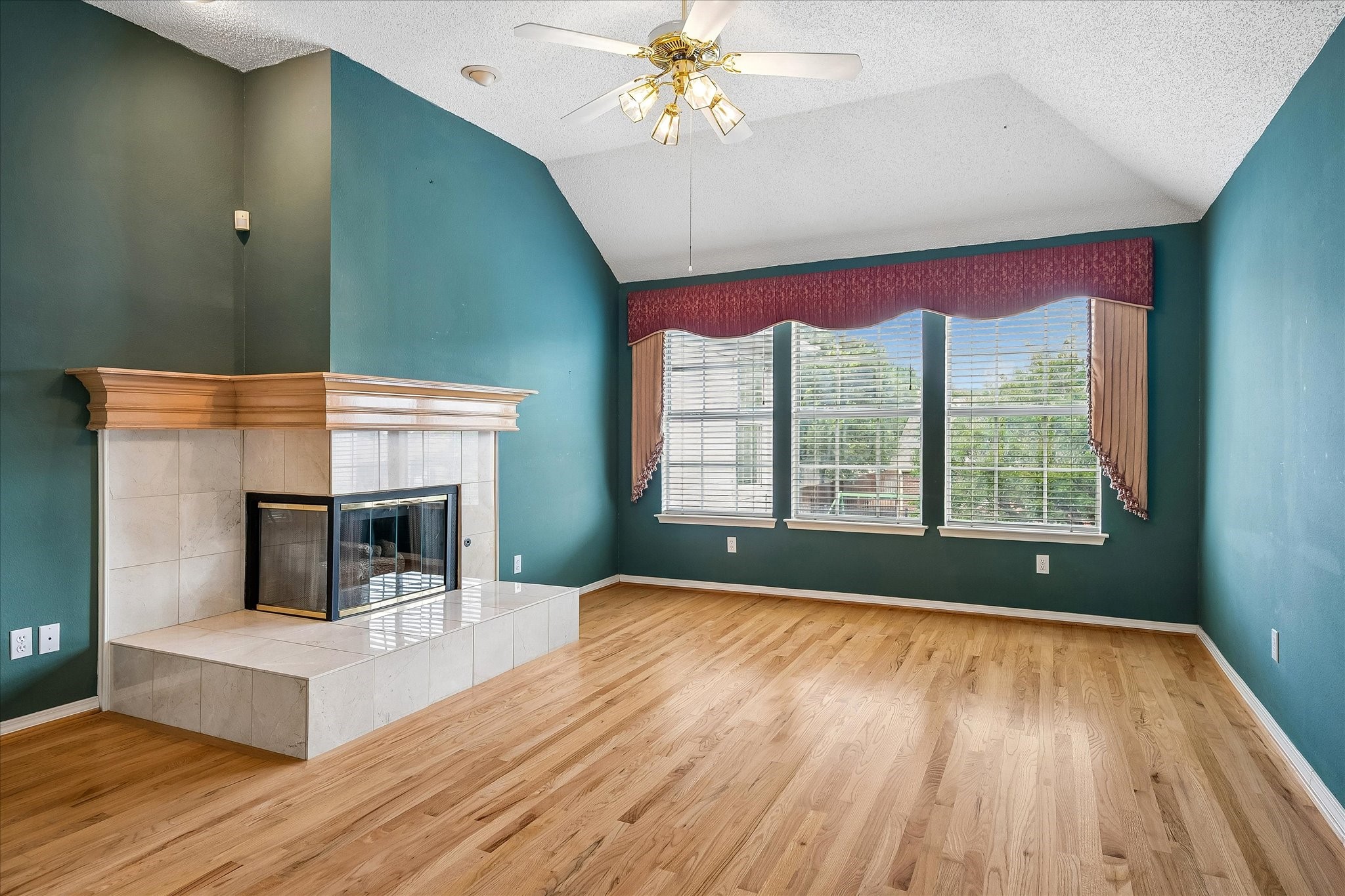 6227 Cupertino Trail Dallas TX 75252