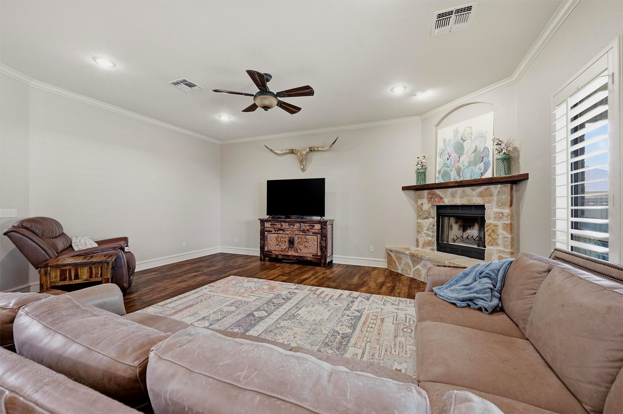 201 Hillside Lane Lindsay TX 76250