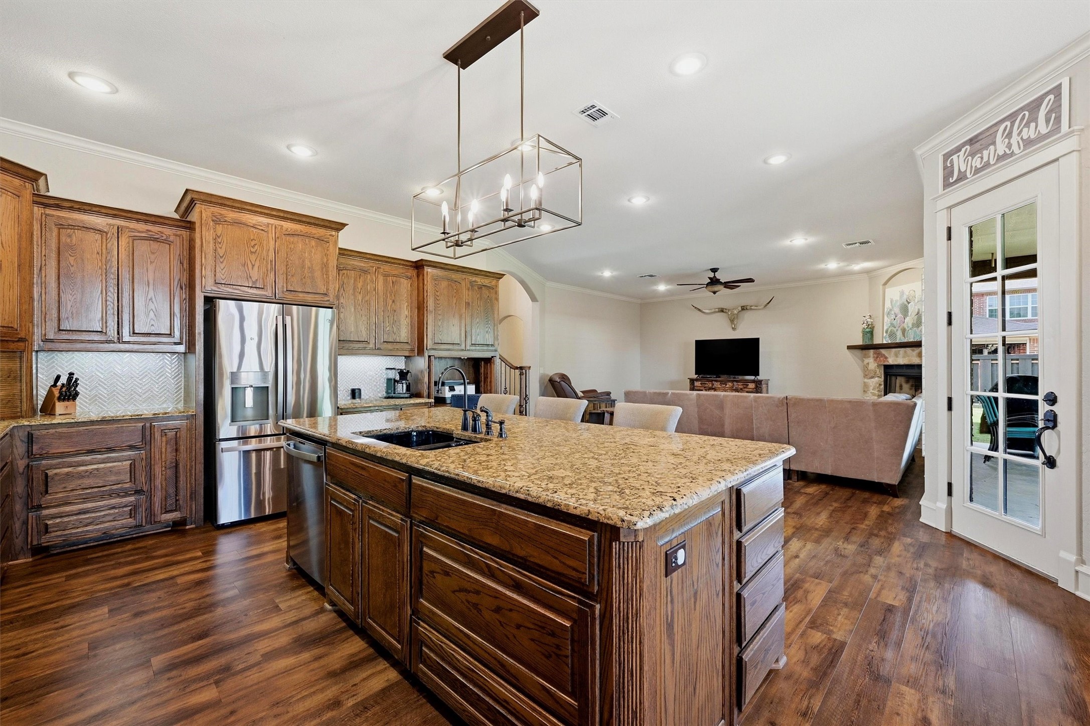 201 Hillside Lane Lindsay TX 76250