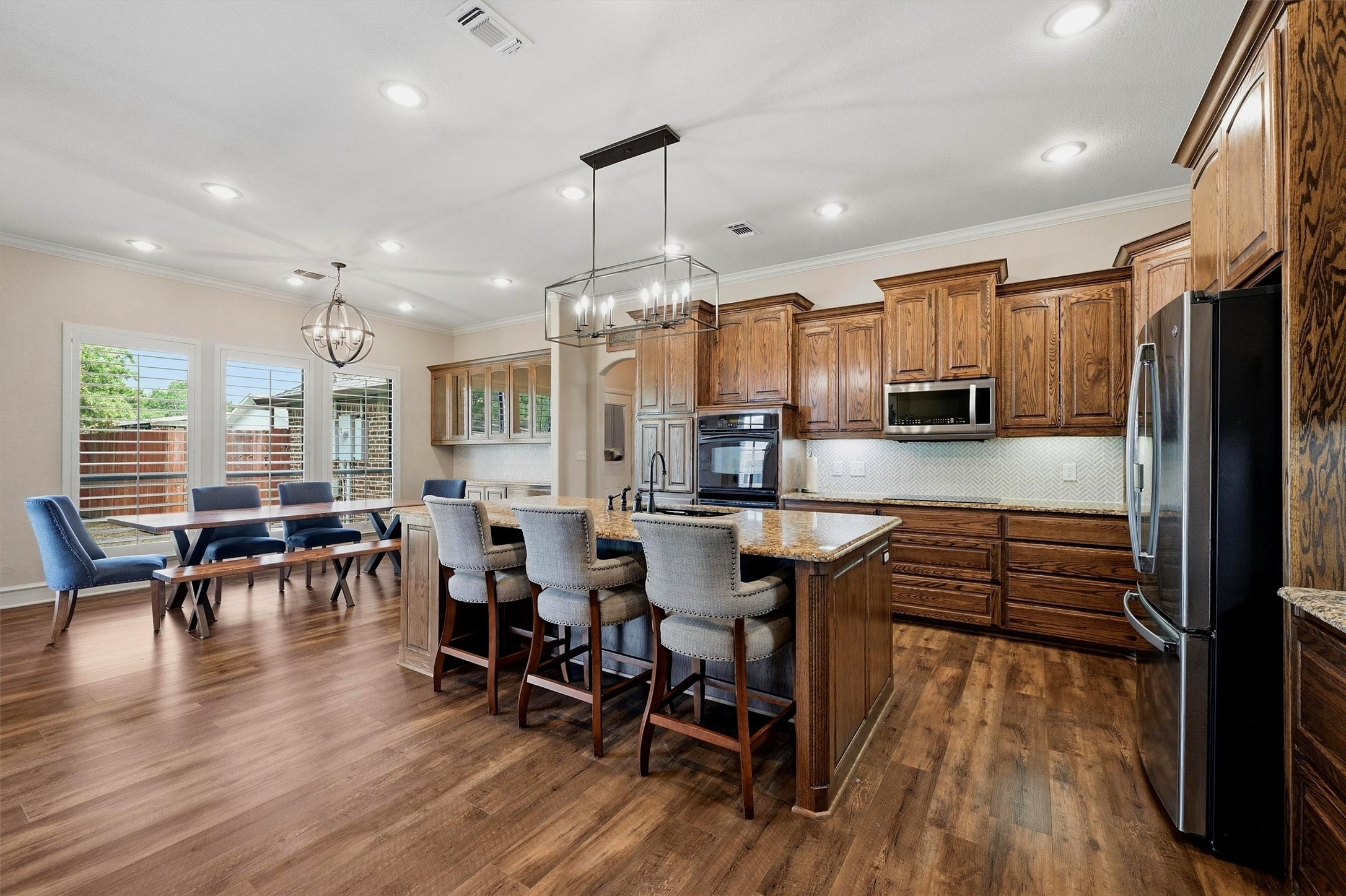 201 Hillside Lane Lindsay TX 76250