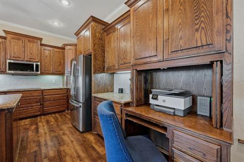 201 Hillside Lane Lindsay TX 76250