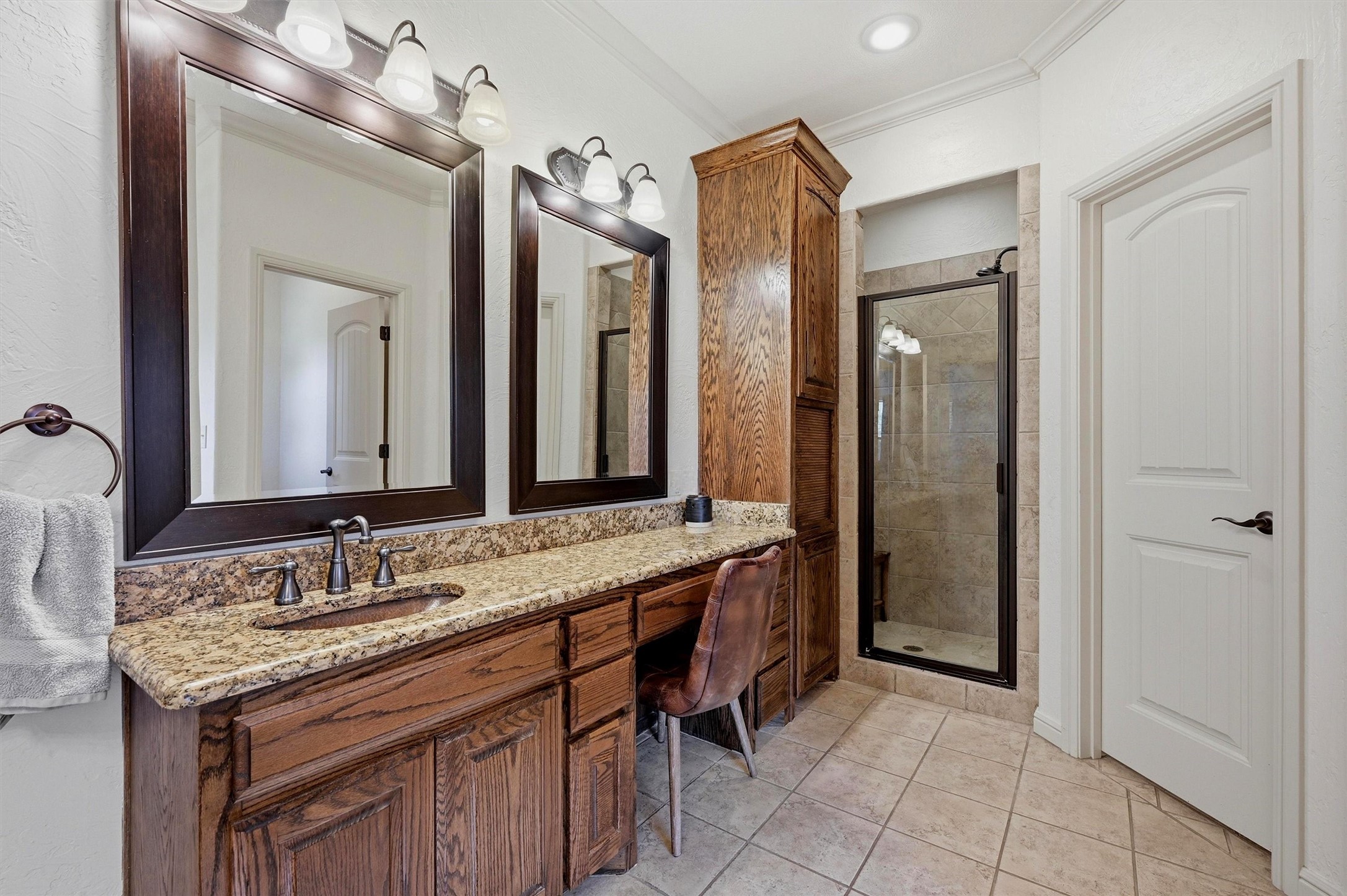 201 Hillside Lane Lindsay TX 76250
