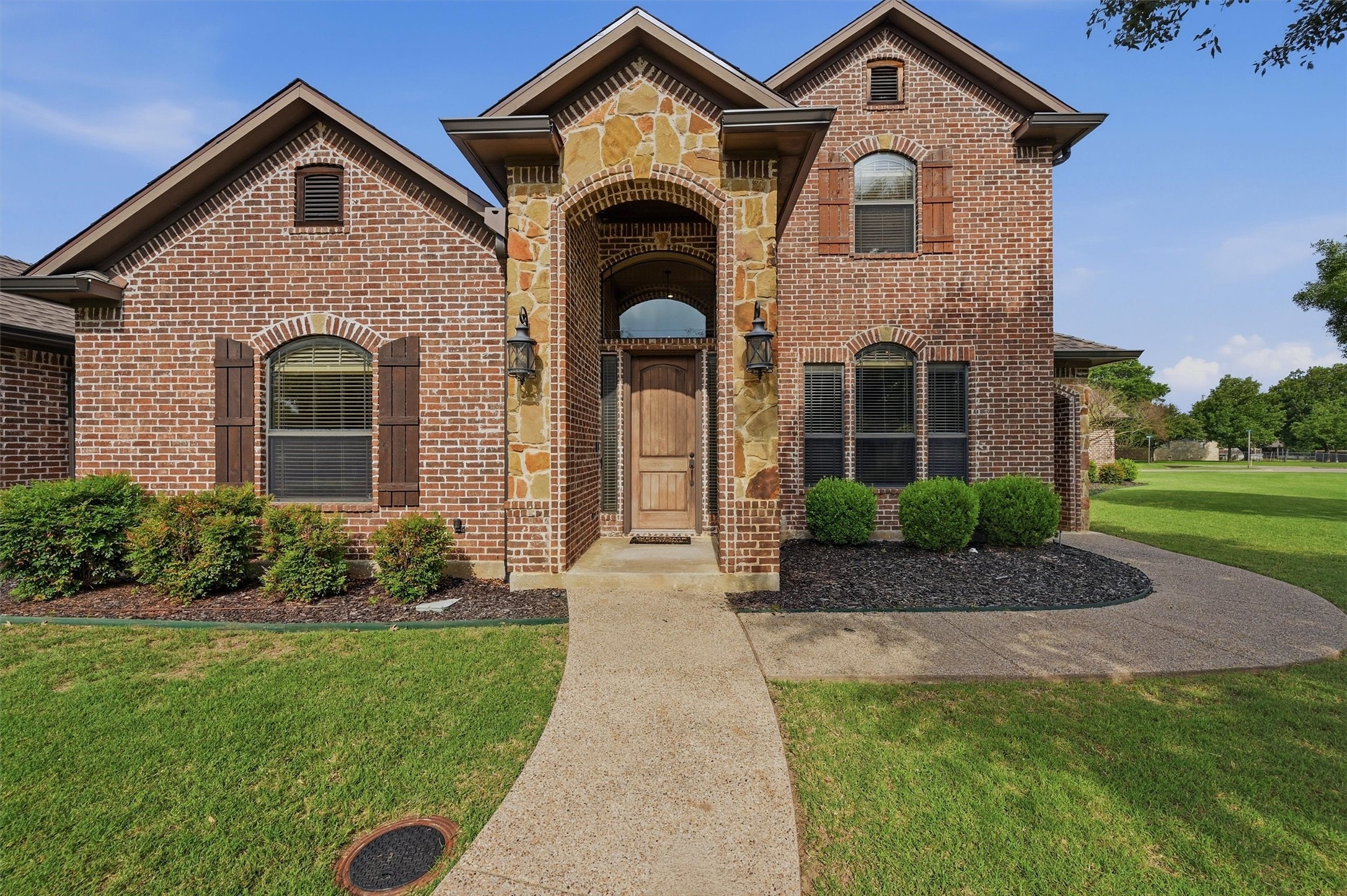 201 Hillside Lane Lindsay TX 76250