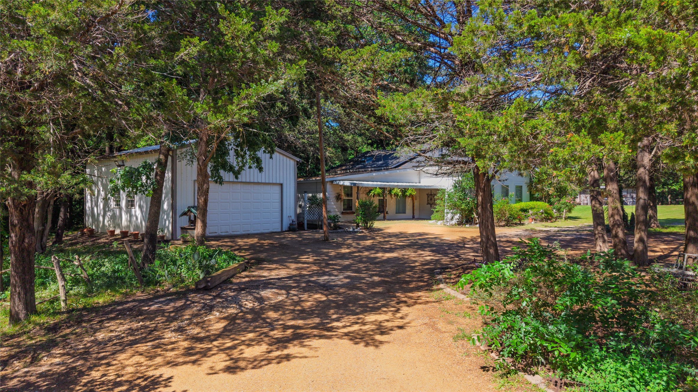 1422 County Road 1036 Greenville TX 75401