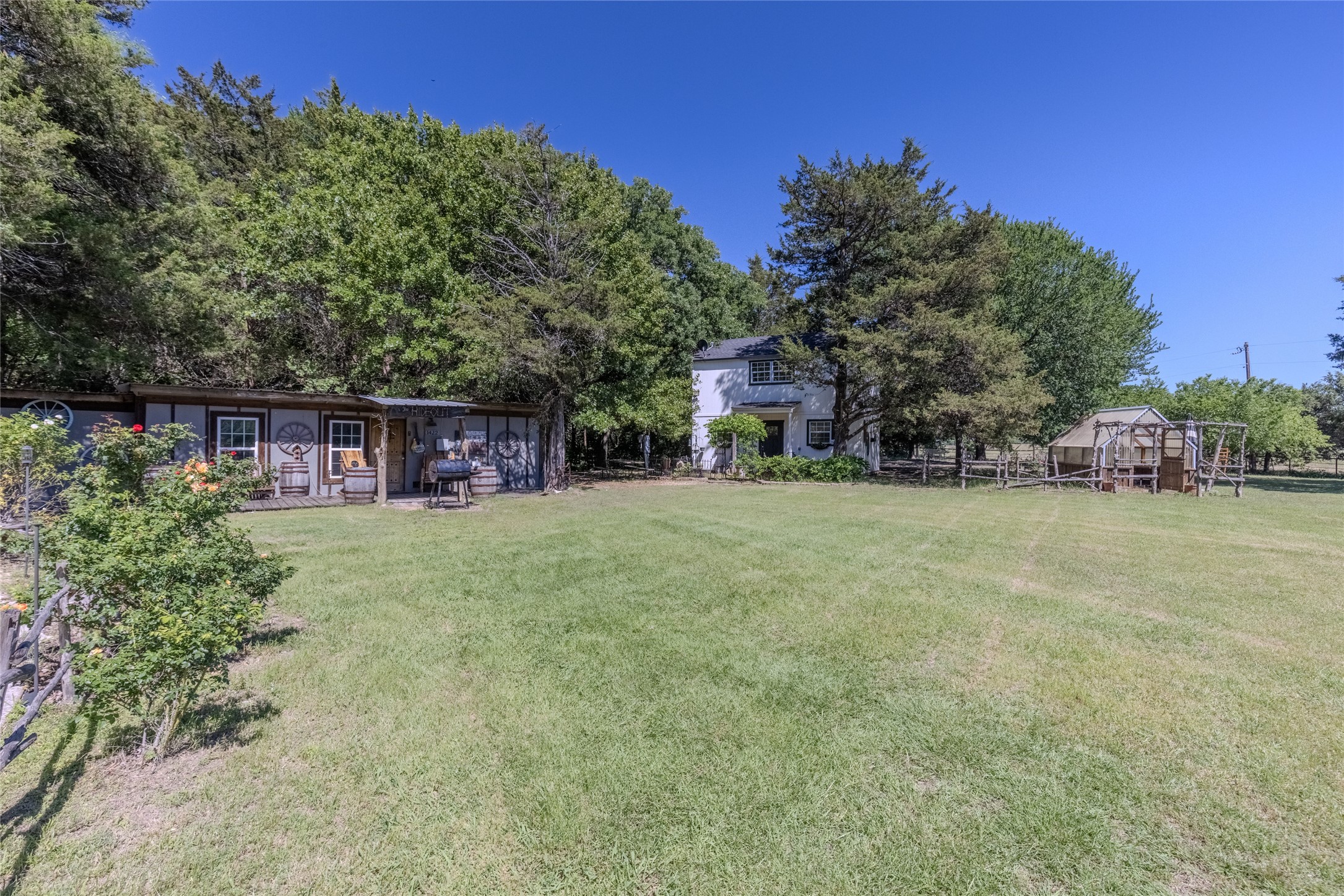 1422 County Road 1036 Greenville TX 75401