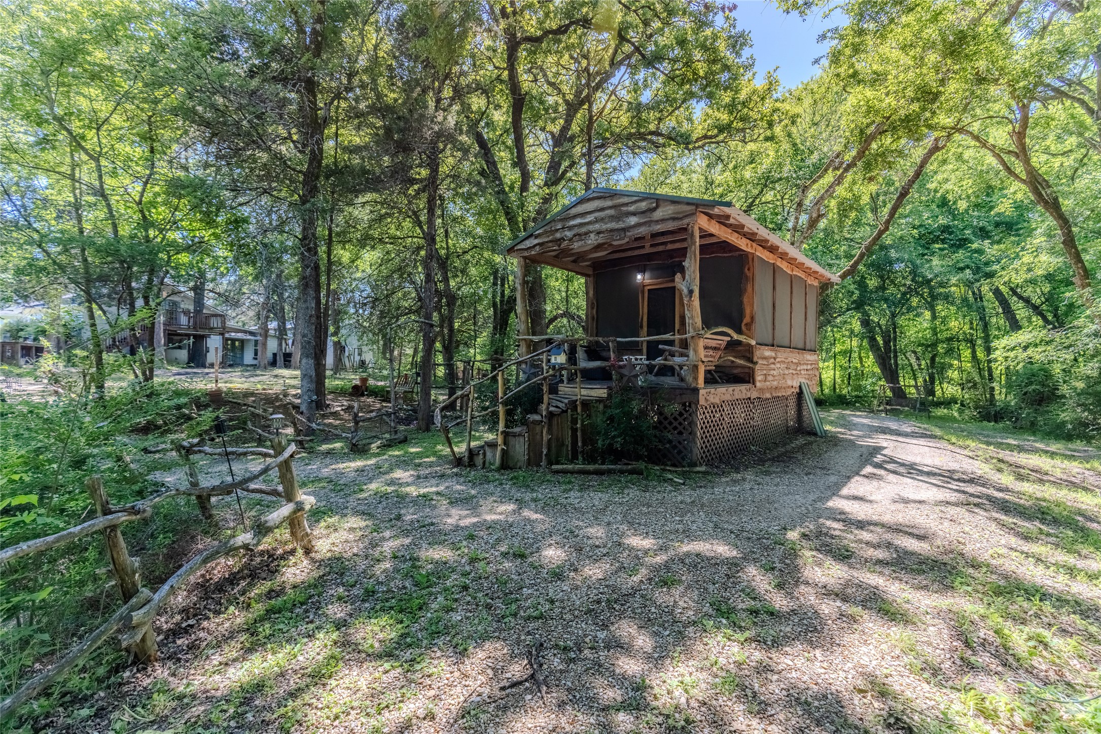 1422 County Road 1036 Greenville TX 75401