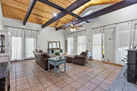 1422 County Road 1036 Greenville TX 75401