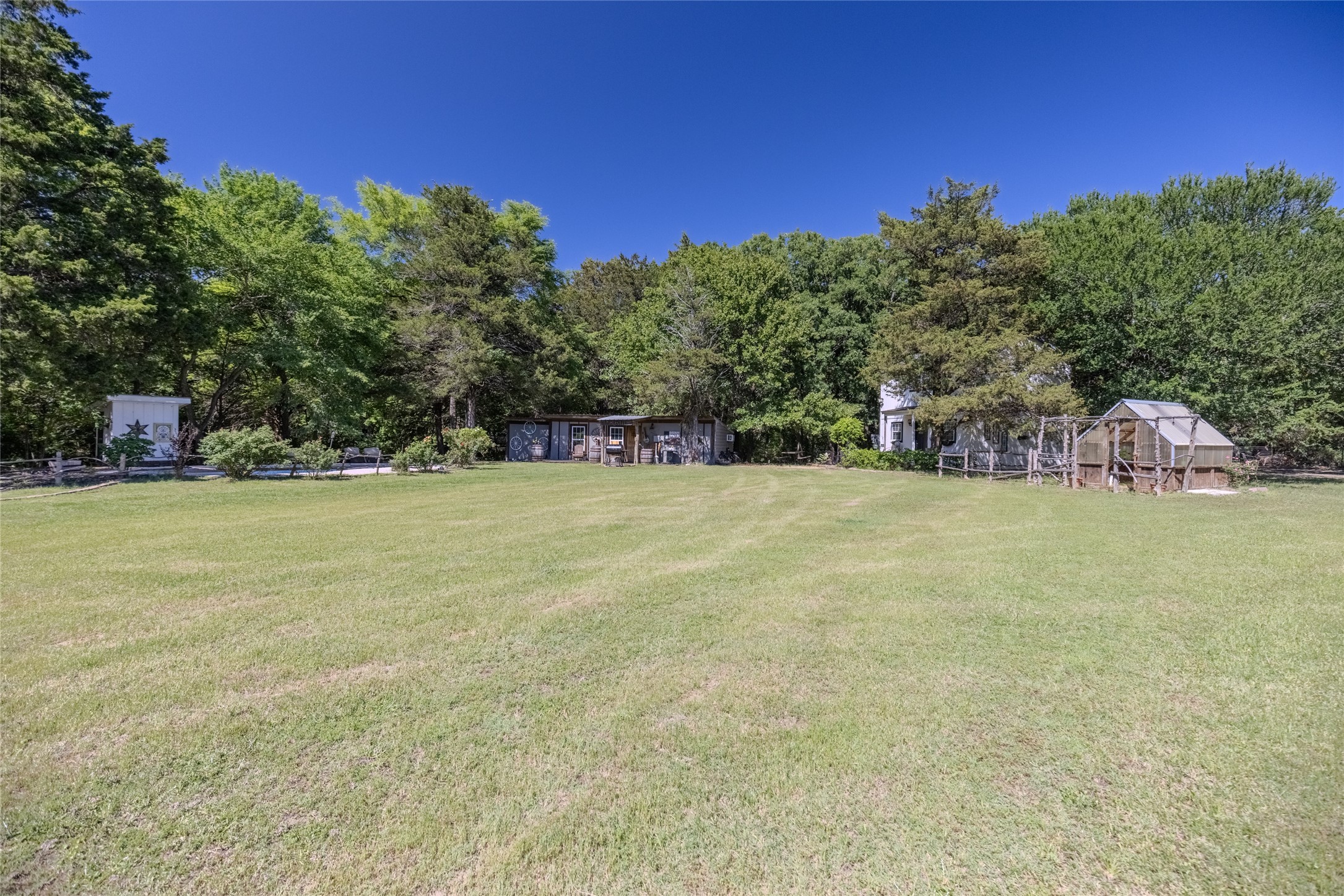 1422 County Road 1036 Greenville TX 75401