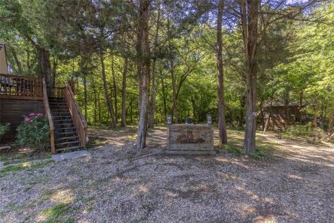 1422 County Road 1036 Greenville TX 75401