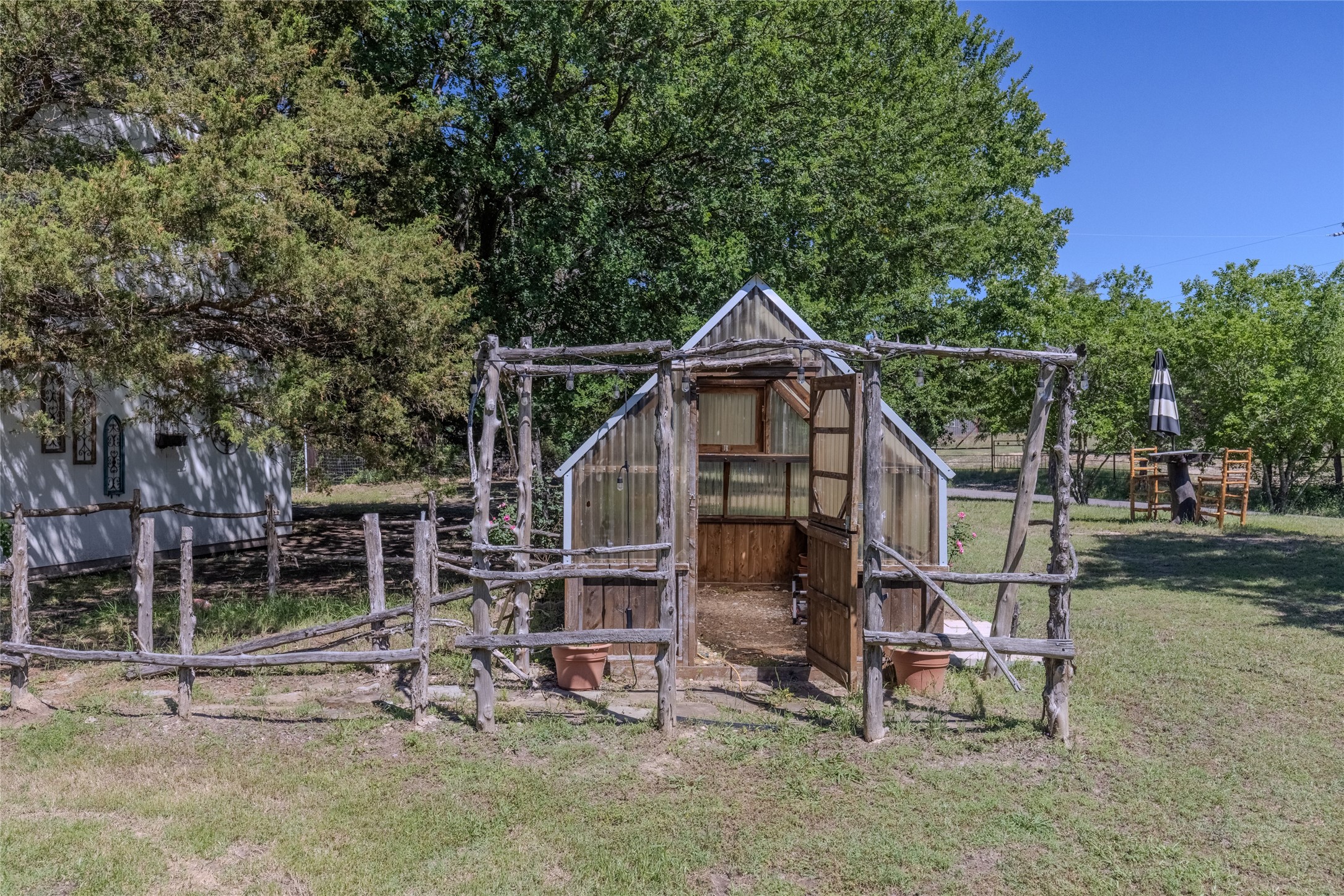 1422 County Road 1036 Greenville TX 75401