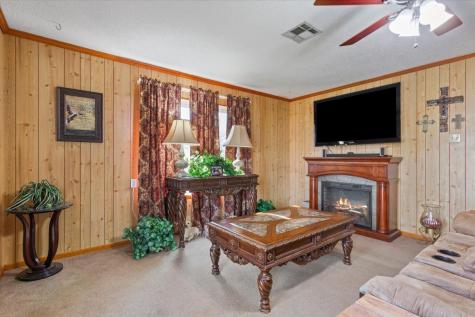 1832 W White Oak Road West TX 76691