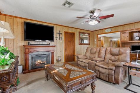 1832 W White Oak Road West TX 76691