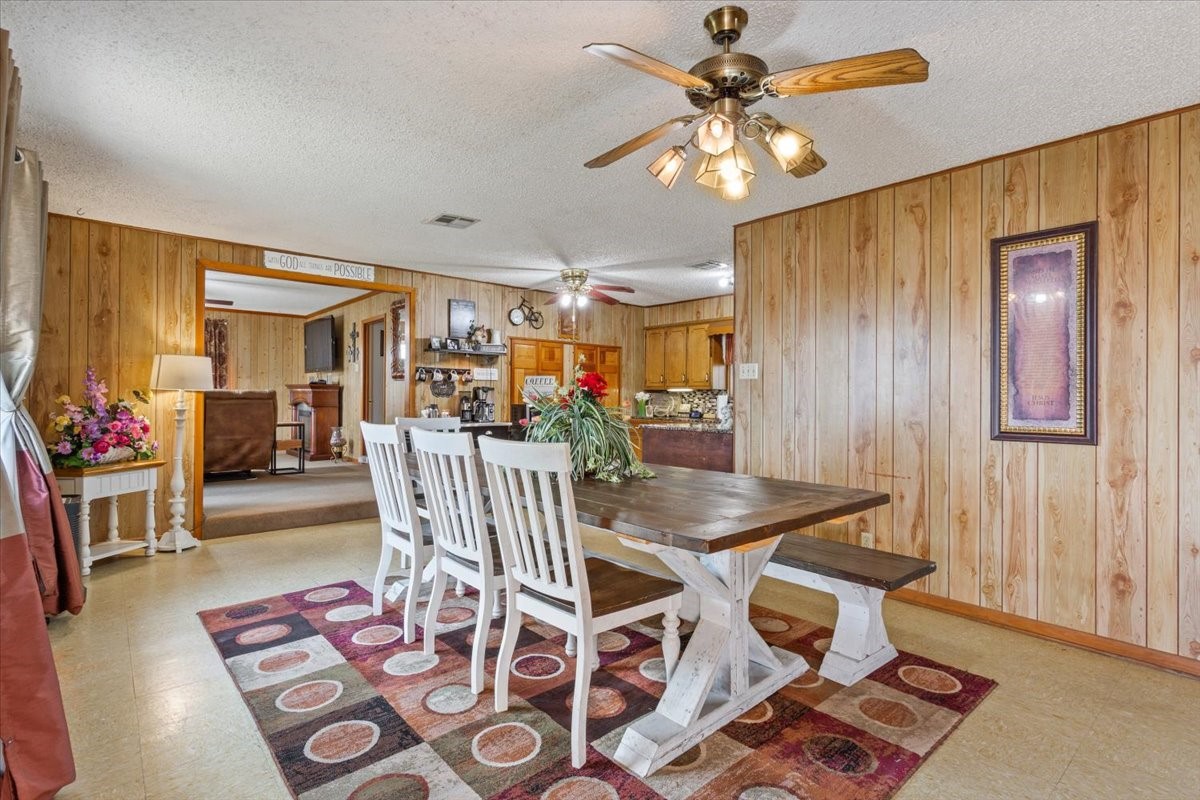 1832 W White Oak Road West TX 76691