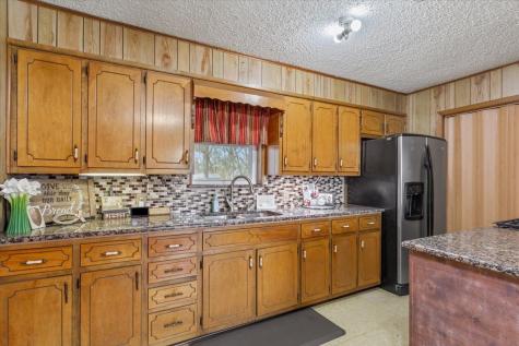 1832 W White Oak Road West TX 76691