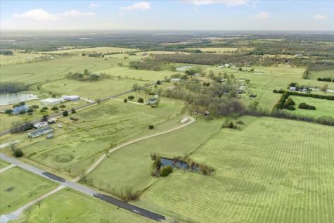 1832 W White Oak Road West TX 76691