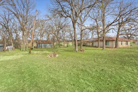 1832 W White Oak Road West TX 76691
