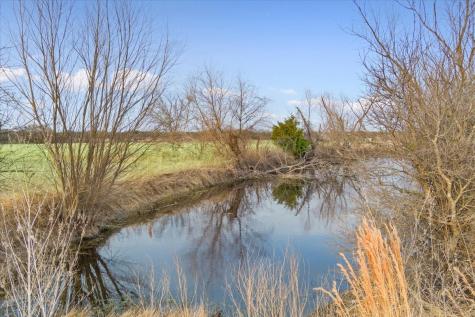 1832 W White Oak Road West TX 76691