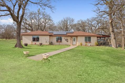 1832 W White Oak Road West TX 76691